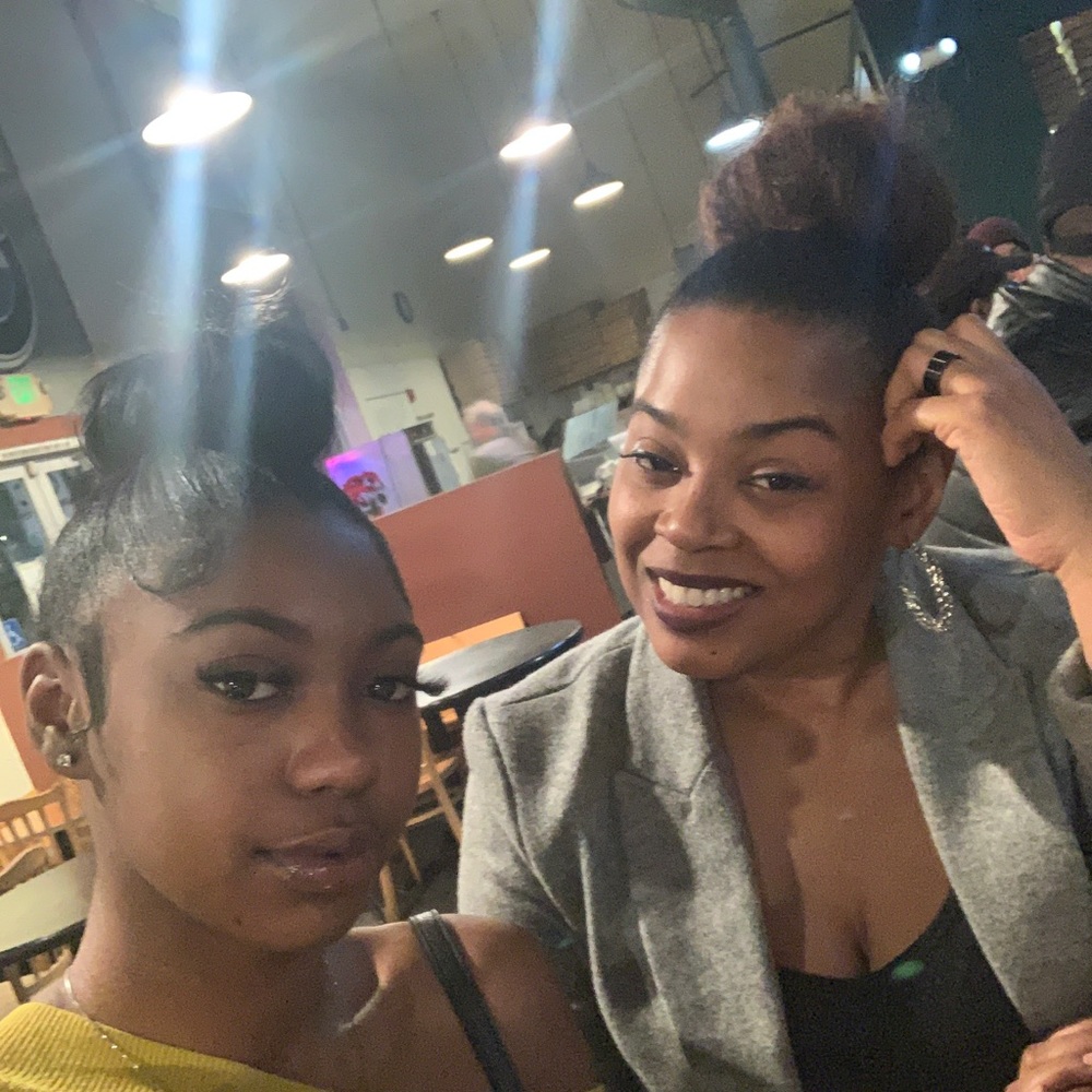 Meet your Posher, Kaia